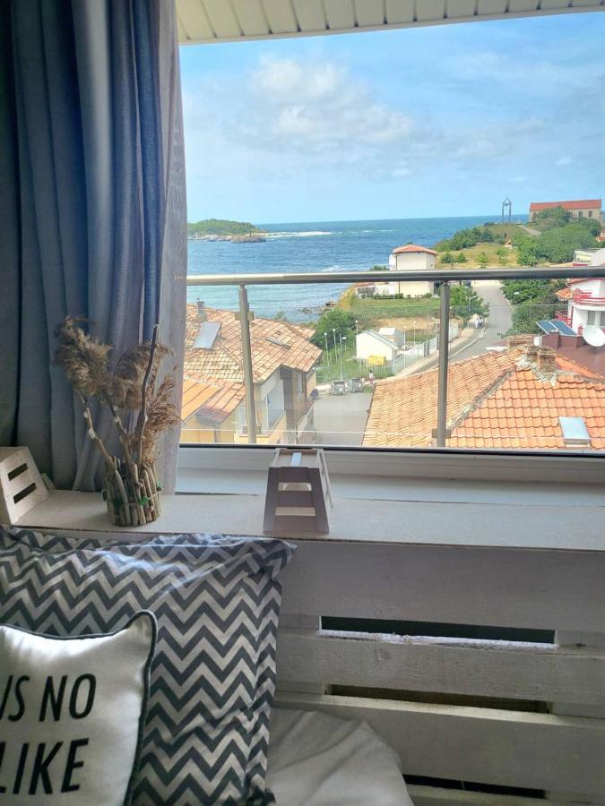 Penthouse Perla, Vasiliko